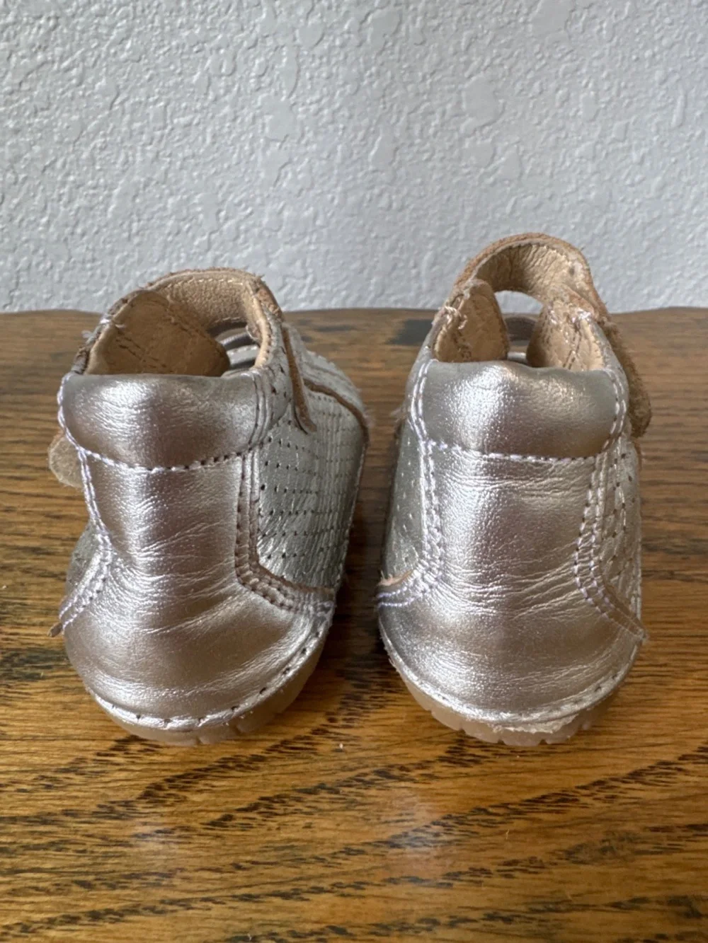 Old soles baby walker sneakers shoes unisex size 5 (12 - 15 Months)